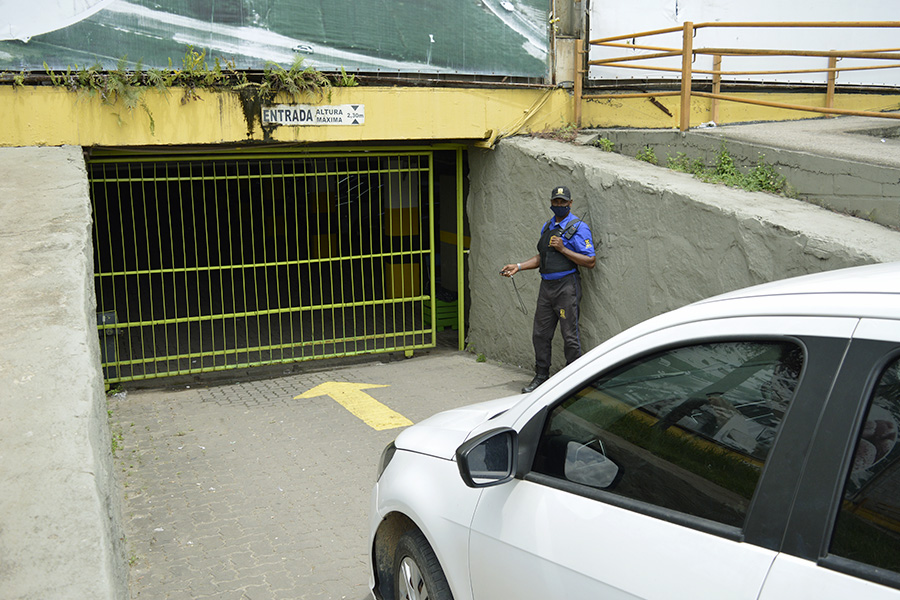 Ceasa-PE amplia infraestrutura com novo estacionamento coberto próximo ao Pátio do Milho